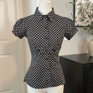 Classic Elegant Edgy Black Printed Button-Up Tee
